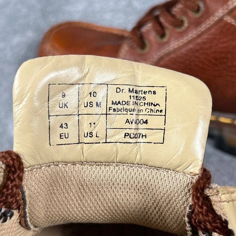 VTG Dr. Martens Chukka Boot 11525 Brown Pebbled Leather Moc Toe Men 10 Women 11